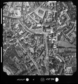 7_5380 stare miasto.jpg 1981