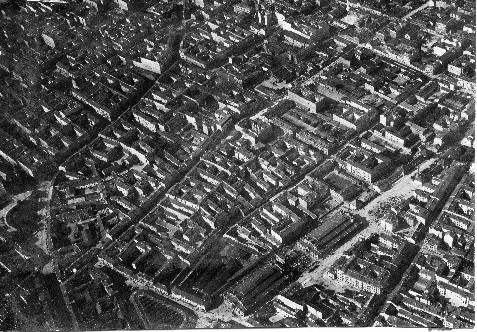 lotnicze warszawa_hale_mirowskie_1917.jpg