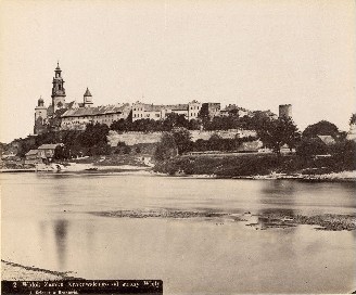 krak_02_widok_zamku.jpg